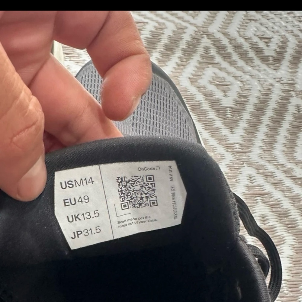 On Running Cloudrunner 2 Running Workout Shoes Me… - image 3